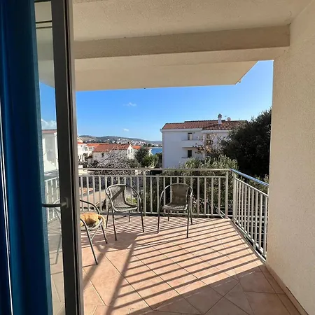 Apartment Ivica M.