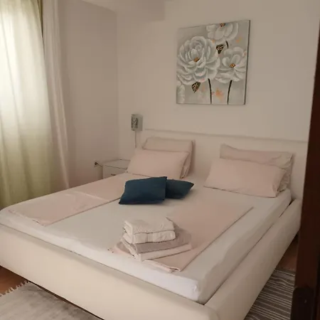 Ivica M. Apartment Rogoznica (Sibenik-Knin)