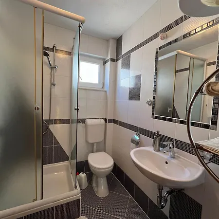 Ivica M. Apartamento Rogoznica (Sibenik-Knin)