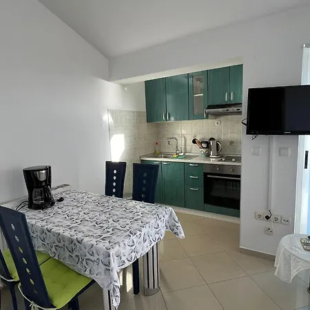 Apartman Ivica M. Rogoznica (Sibenik-Knin)