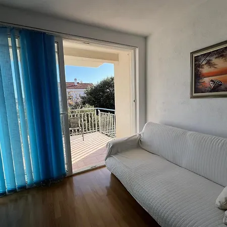 Ivica M. * Rogoznica (Sibenik-Knin)