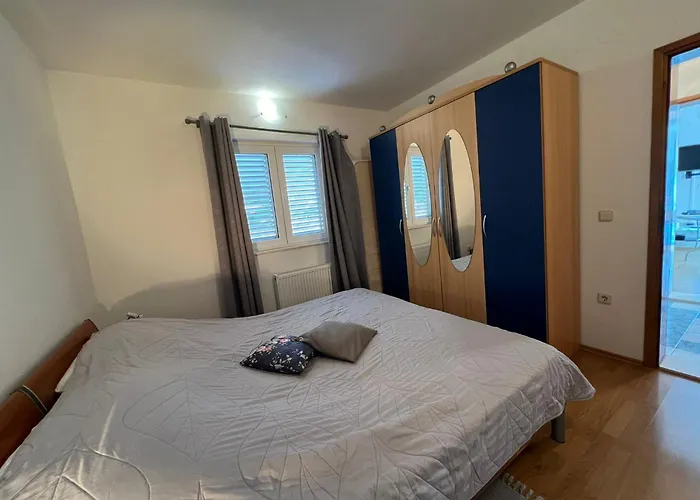 Ivica M. Rogoznica (Sibenik-Knin)