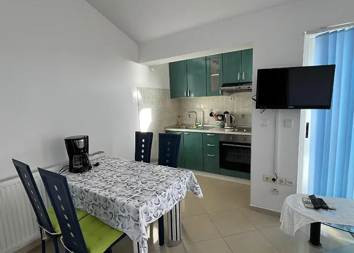 Apartman Ivica M. Rogoznica (Sibenik-Knin)