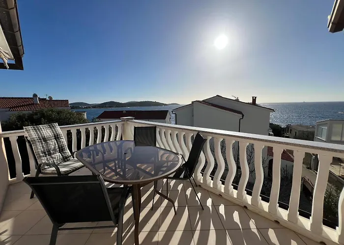 Apartman Ivica M. Rogoznica (Sibenik-Knin)